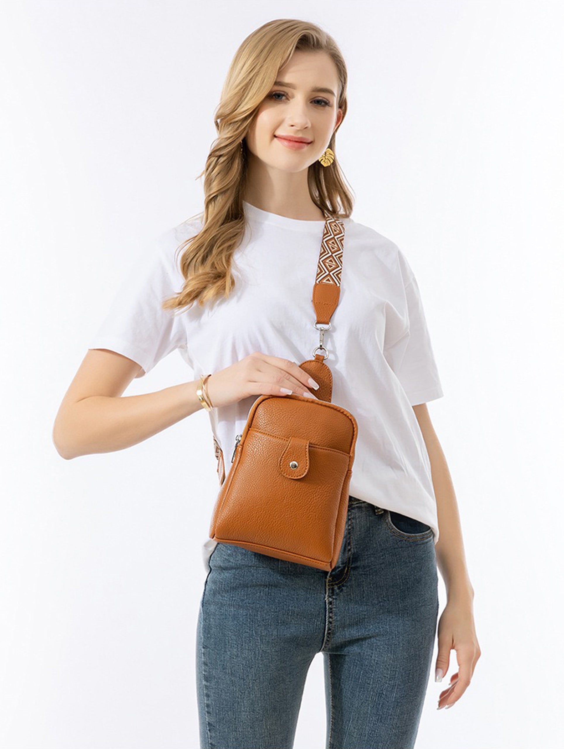 PRETTYMS Small Sling Bag For Women Vegan Leather Fashionable Fanny Pack Crossbody Bags For Women Chest Bag For Travel